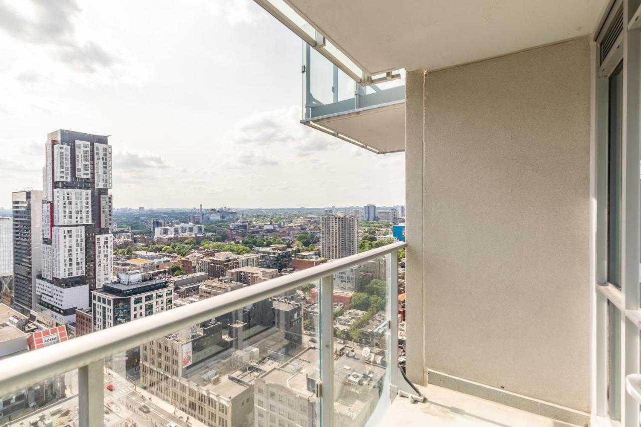 Luxury 2 Bedroom In The Heart Of Entertainment District - City Skyline View & Balcony Toronto Buitenkant foto