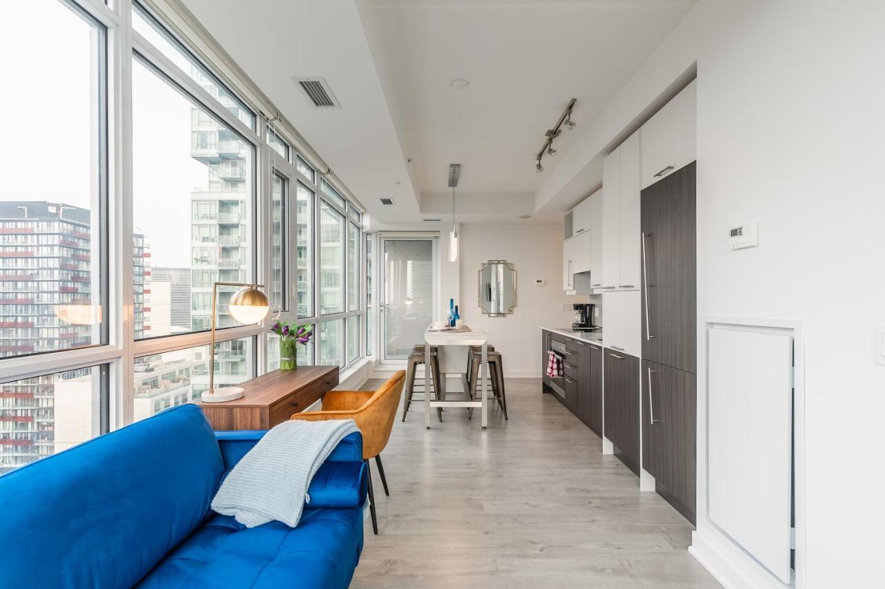 Luxury 2 Bedroom In The Heart Of Entertainment District - City Skyline View & Balcony Toronto Buitenkant foto